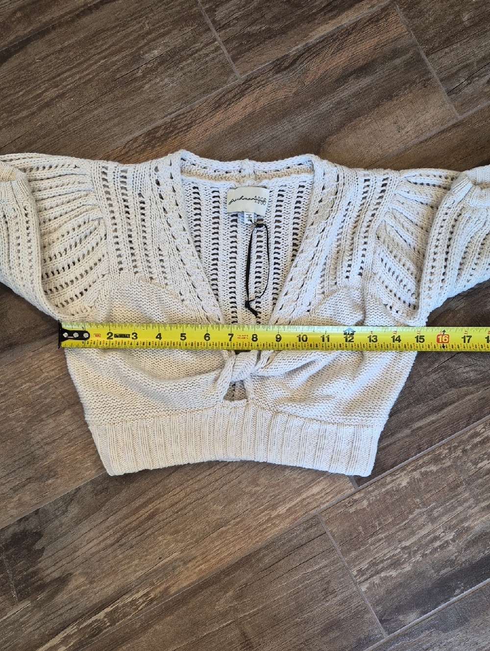 Freshman 1996 Cropped Peekaboo Knotted Detail Short Sleeve Knitted Sweater, XS - Picture 5 of 8